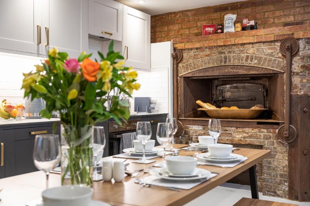 The Bakery A Renovated Gem In Central Brighton Apartment Exterior photo